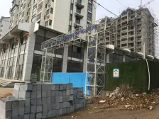 多层顶加阁 南北通透 视野好 采光足 交通便利