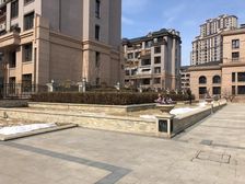 天地人和,环境好,离地铁近。交通出行方便!