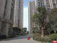 精装三房 保养新 可拎包入住 得房率高