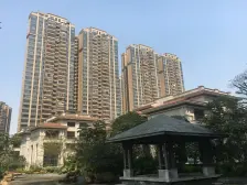 东海银湾 单边位 一房一厅精装修 安静不靠路