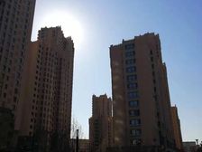 会展商圈,封闭小区,南北通透,带花园,满五唯一