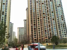 此房是小户型中的边户,2+1变三房,南北通透双阳台