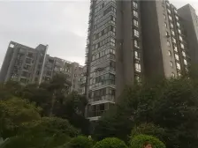 此房位于老城,配套完善,户型精致,有大型商场