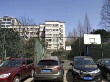 前排无遮挡 中间位置中楼层 俯瞰花园 待您来发现