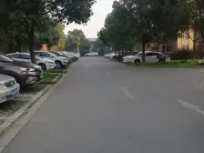小区前排优质房源,采光不错楼栋位置好,远离轻轨