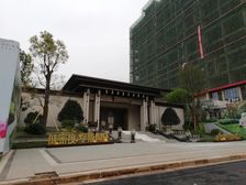 龙光玖珑臺4室1厅南