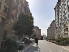 德富路旁幽雅小区,中间楼层阳光充足