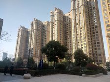 装修加房价赔近百万,现场看就知道了,看房有证急急急