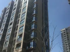 洋房带产权车位直接入库,高品质小区中间位置 视野好