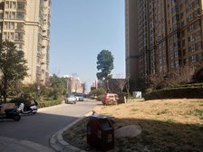 九成新婚房。前排可观湖,户型方正,拎包入住
