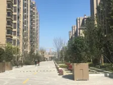 飞机户型,精装拎包入,业主诚售,价格可谈