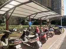 适出行方便,户型方此房满五年,居住方便舒