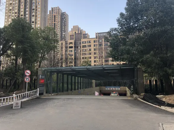 百瑞景中央生活区六期