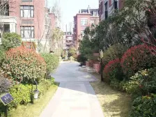 陆慕纯叠加社区,精品上下叠加,花园位置的清水毛坯。