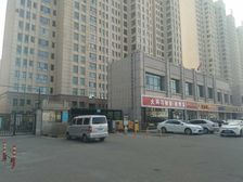 此房一楼带小院小区环境优美精装修采光好