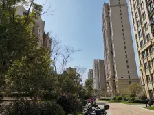 带产权车位 无抵押 电梯房 中间楼层,必看好房