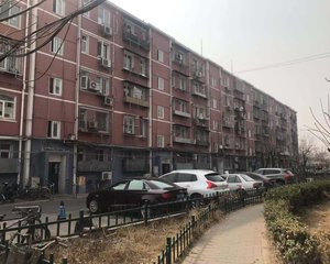 西木小区中间位置南北3居交通便利配套成熟