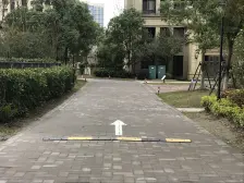 临港精装3房,采光好,诚心出售
