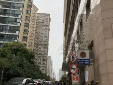 双轨出行方便,视野景观好,采光充足,配套设施齐全