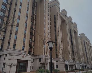 通泰国际公馆3室1厅北南东