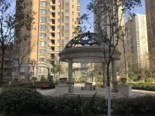 嵩山路长江路 两梯四户全明户型 精装大两室 采光好好