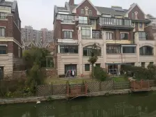 带大花园,看房方便 业主诚意出售