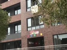 地上3层加地下2层 新电梯别墅 满五年双车位 看房方便