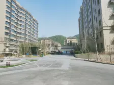 银丰唐郡玫瑰园 5室3厅 南 北