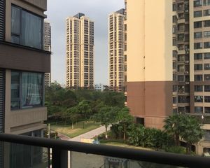 保利外滩一号,满五唯一,税费平,自住的保养较新。
