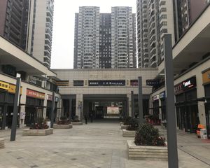 合能珍宝琥珀3期3室2厅东南