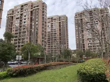 近地铁,中间楼层 电梯房,无抵押,新上房源