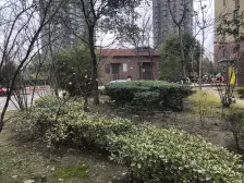 房子近地铁,南北通透,得房率高