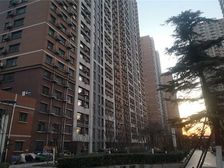 卓达太阳城青年之都1室0厅南