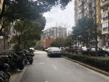 二期丨电梯高区丨小区带超大花园和地下车库丨钥匙房随时看丨急出