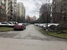 刘行地铁,龙湖天街旁。jing装修俩房,你值得拥有