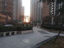 精装修,中间楼层,全阳两居,没怎么住过,带地下室