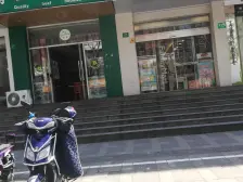 新上两房一厅/90年/近小区入口/居家装修/钥匙