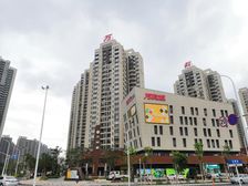 新香洲万科城朝南电梯3房2卫另有车位