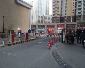 业主诚售,正规一室,格局方正朝北,看房方便