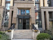 蝶湖边,洋房大平层,带个露台,户型方正