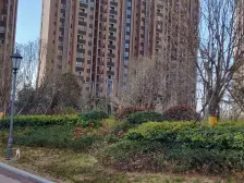 房子满五唯一,精装修三房,拎包入住。