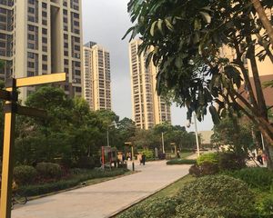 保利外滩一号.高层一线江景4房2卫.诚意出售