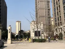 15号线丰翔路,精装修南北通透带车位,人车分流小区