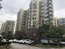 顾村好房 采光很足 安静 出行生活方便 楼栋干净