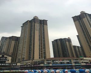 蓝光COCO国际二期2室2厅南