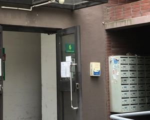 近万达广场,精装修,产权清晰,无抵押,全南双厅户型