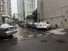 三开间朝南 客厅朝南带阳台 带地下产权车位
