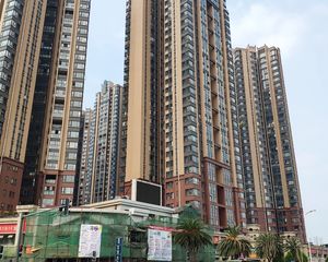 玺龙湾3室2厅西南