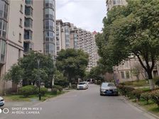 优山美地花园北区 1室1厅 东南