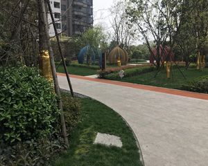 龙湖金楠天街 3室2厅 南 北